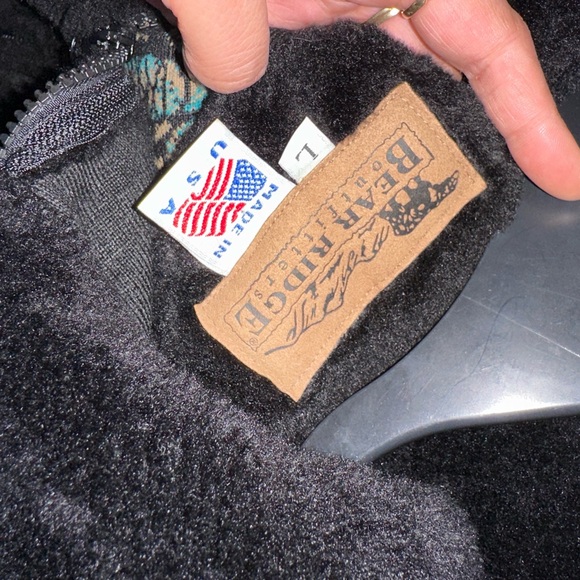 Bear Ridge Jacket with Turquoise Aztec pattern - Picture 2 of 7